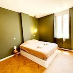Le Jungle **** Apartment